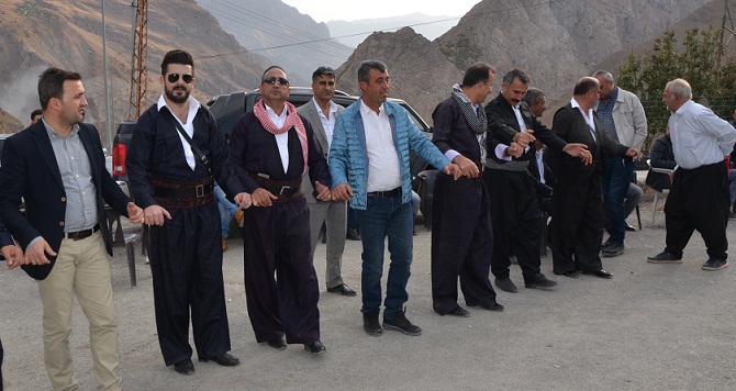 Özkan ailesinin mutlu günü 19