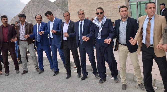 Özkan ailesinin mutlu günü 27