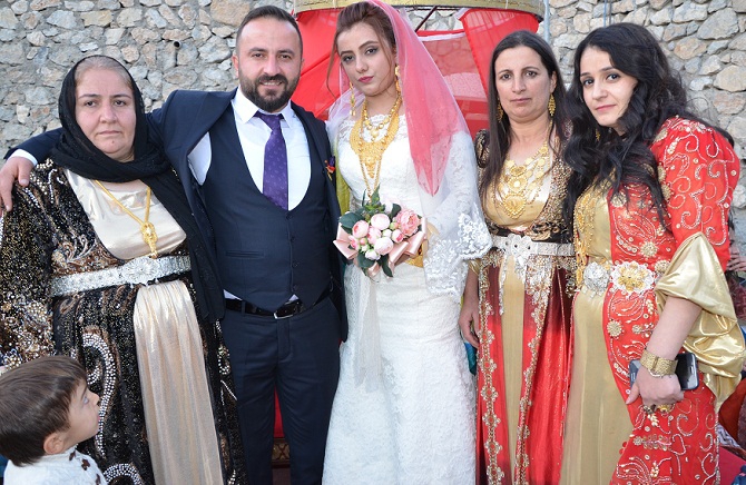 Özkan ailesinin mutlu günü 3