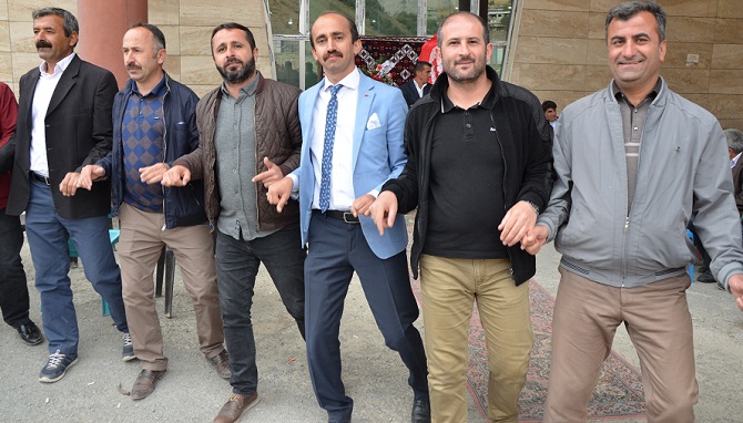 Özkan ailesinin mutlu günü 34