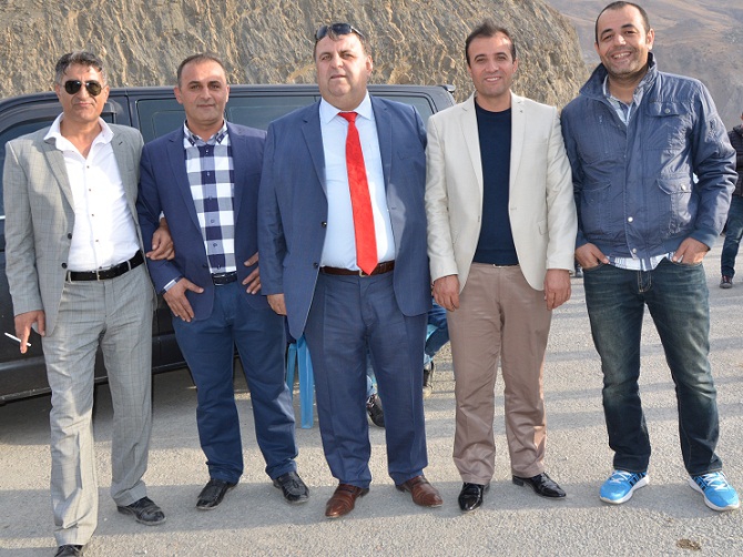 Özkan ailesinin mutlu günü 36