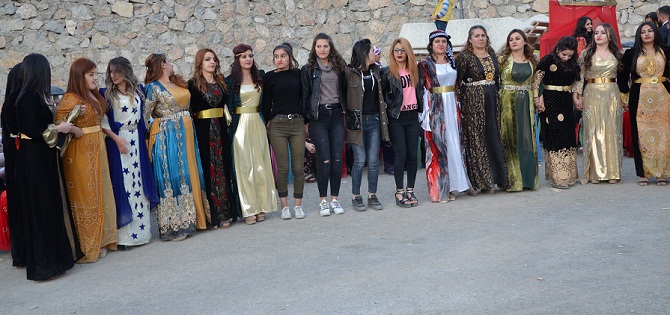 Özkan ailesinin mutlu günü 45