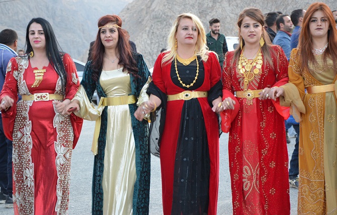 Özkan ailesinin mutlu günü 48