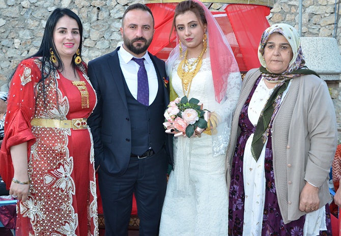 Özkan ailesinin mutlu günü 5