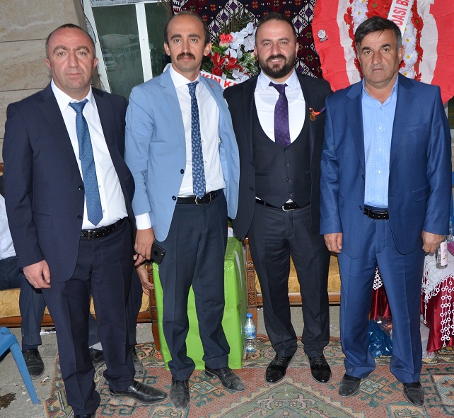 Özkan ailesinin mutlu günü 50