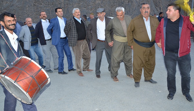 Özkan ailesinin mutlu günü 52