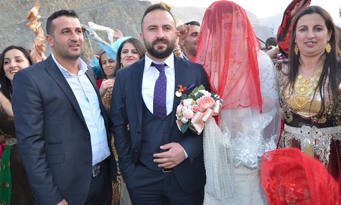 Özkan ailesinin mutlu günü 8