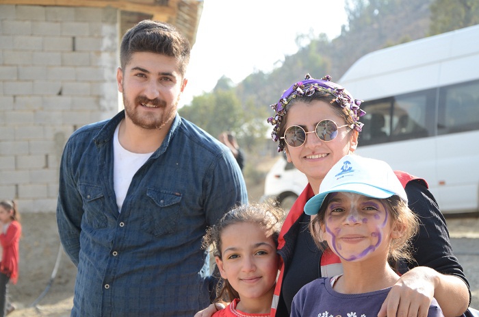 Hakkari 'Mobil Gençlik Merkezi' sınırdaki çocukları sevindirdi 22