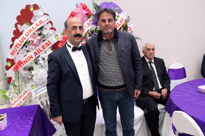 HDP Hakkari Milletvekili Akdoğan dünya evine girdi 17