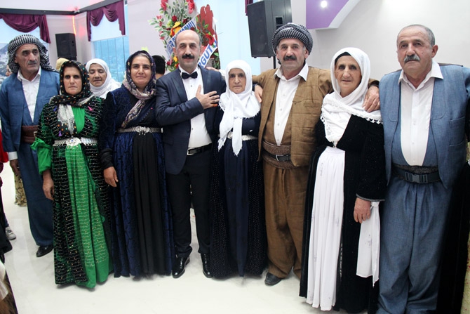 HDP Hakkari Milletvekili Akdoğan dünya evine girdi 43