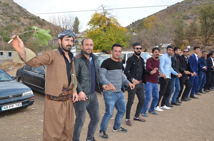 Kuşar Ailesinin mutlu günü 75