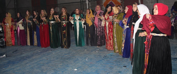 Özbek ailesinin mutlu günü 11