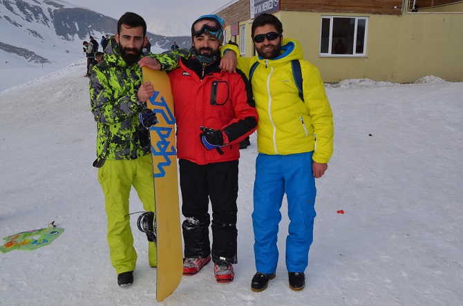 Hakkarili kayak severlerin şebeke çilesi 2
