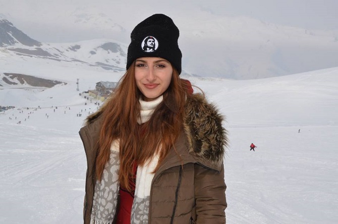 Hakkarili kayak severlerin şebeke çilesi 22