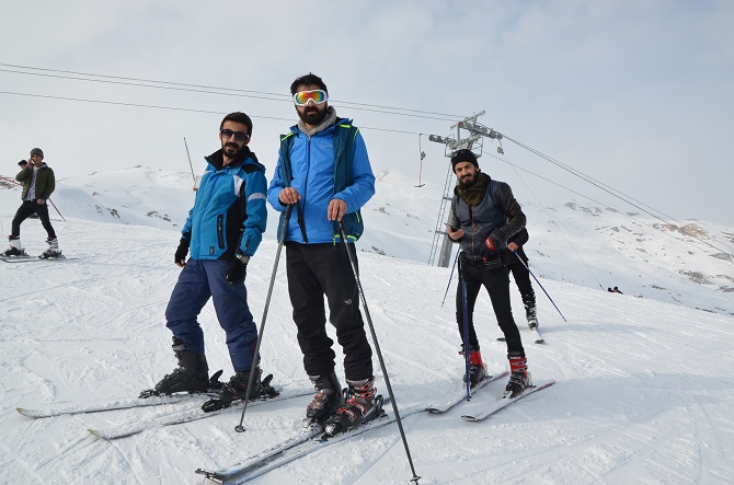 Hakkarili kayak severlerin şebeke çilesi 6