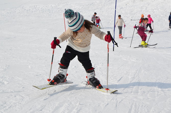 Hakkarili kayak severlerin şebeke çilesi 9