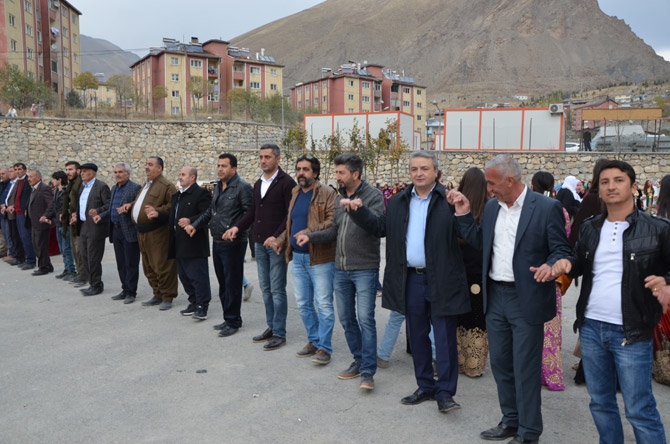 Özkan ailesinin mutlu günü 16