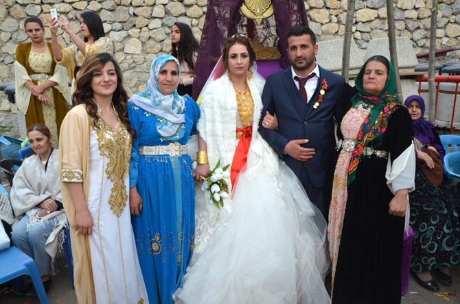 Özkan ailesinin mutlu günü 19