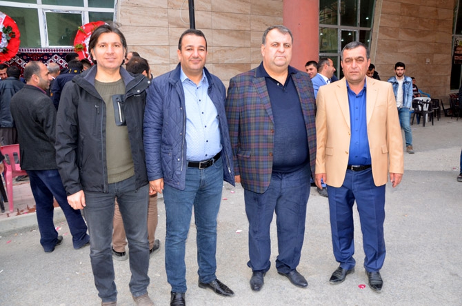 Özkan ailesinin mutlu günü 27