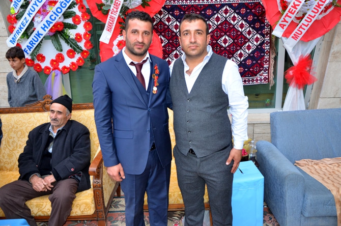 Özkan ailesinin mutlu günü 29