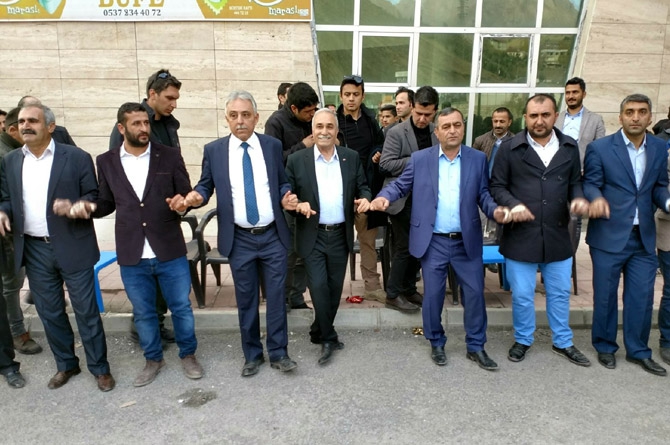 Özkan ailesinin mutlu günü 36