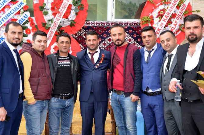 Özkan ailesinin mutlu günü 56