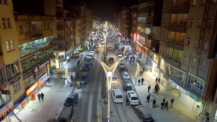 Estetik aydınlatmalar Hakkari’nin çehresini değiştirdi 7