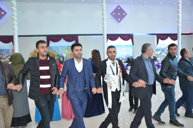 Can ailesinin mutlu günü 13