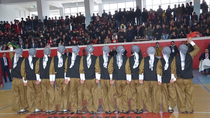 Hakkari'de Folklor yarışması 2