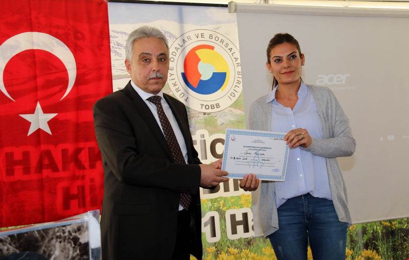 Hakkari'de sağlık çalışanlarına NRP kursu verildi 3