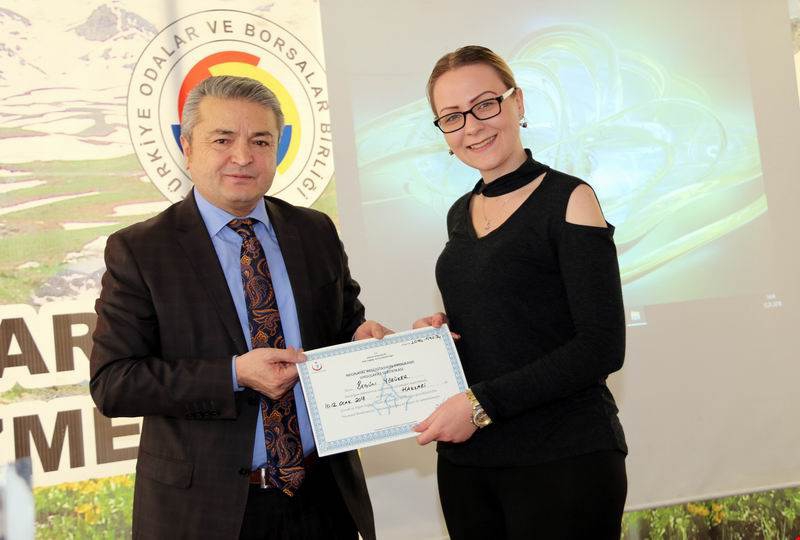 Hakkari'de sağlık çalışanlarına NRP kursu verildi 4