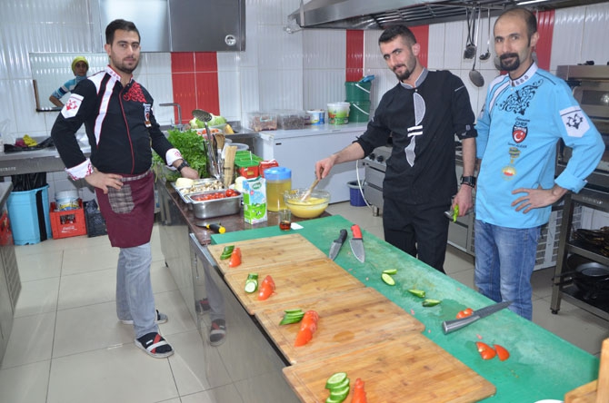 Hakkari’de bir ilk cafe restoran bir arada 13