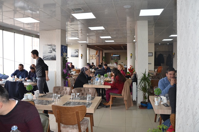 Hakkari’de bir ilk cafe restoran bir arada 9