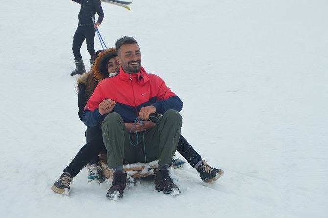 İran ve Irak'tan Hakkari'ye kayak yapmaya geliyorlar 13