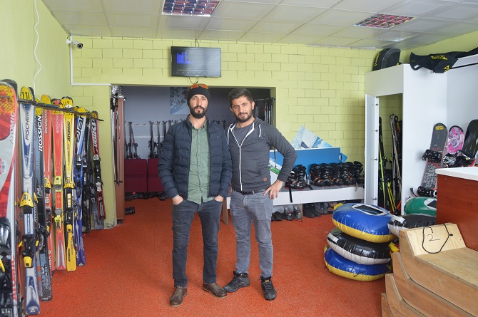 İran ve Irak'tan Hakkari'ye kayak yapmaya geliyorlar 19