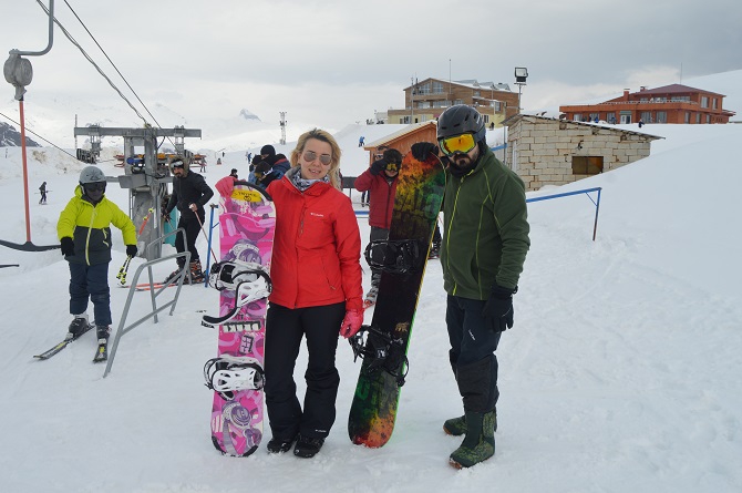 İran ve Irak'tan Hakkari'ye kayak yapmaya geliyorlar 8