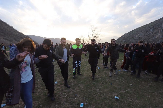 Çukurca'da baharın gelişi etkinliği düzenlendi 3