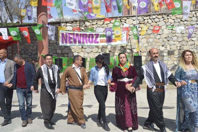 Hakkari'de Newroz coşkusu 8