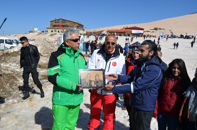 Hakkari'de '2'nci Kar Festivali' 16