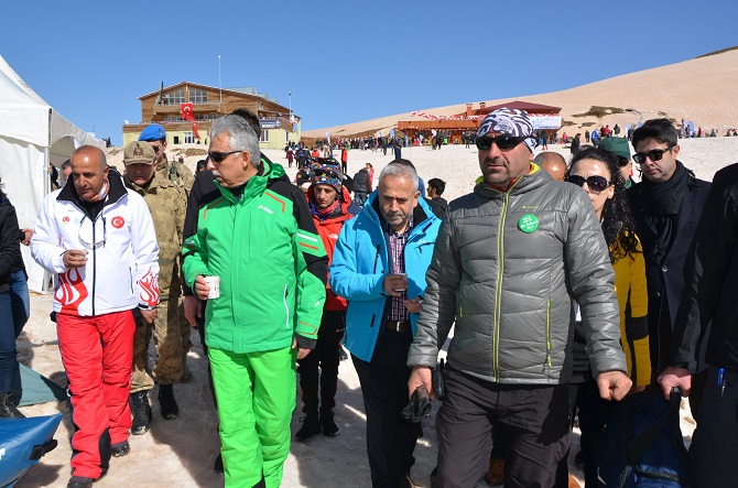 Hakkari'de '2'nci Kar Festivali' 28