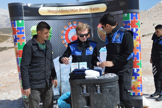 Hakkari'de '2'nci Kar Festivali' 31