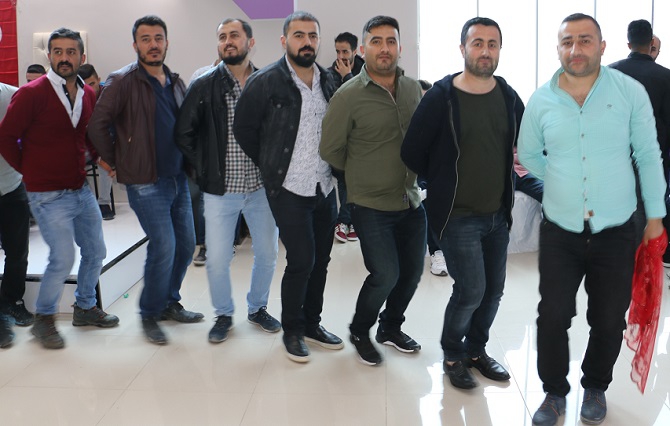 Özkan ailesinin mutlu günü 11