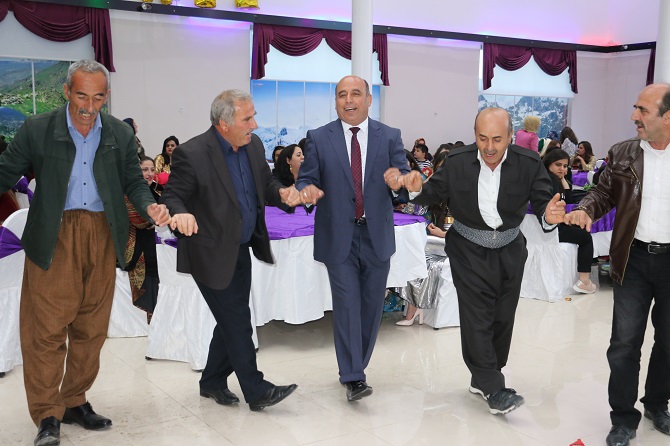 Özkan ailesinin mutlu günü 20