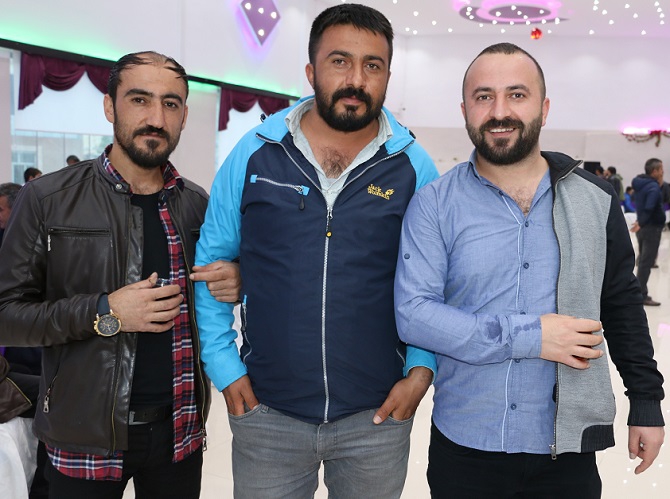 Özkan ailesinin mutlu günü 23