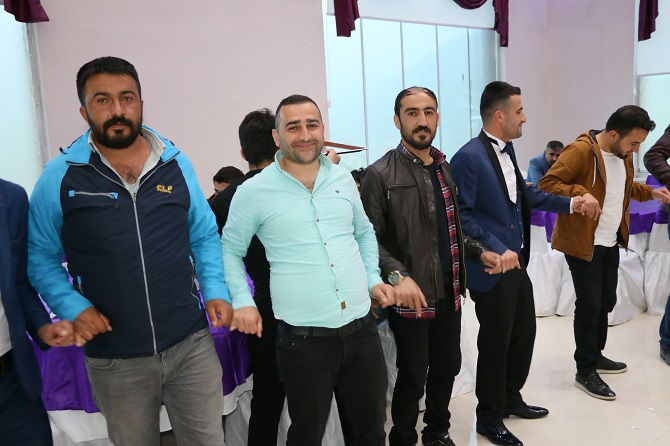 Özkan ailesinin mutlu günü 42