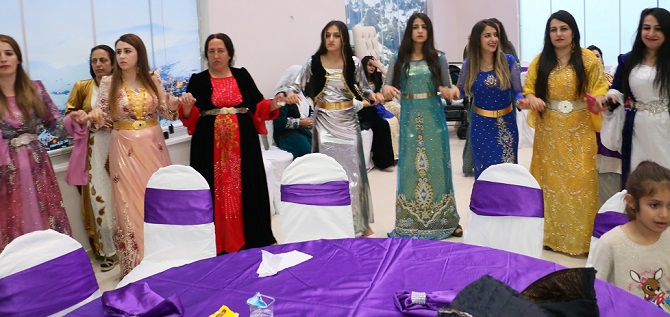 Özkan ailesinin mutlu günü 49