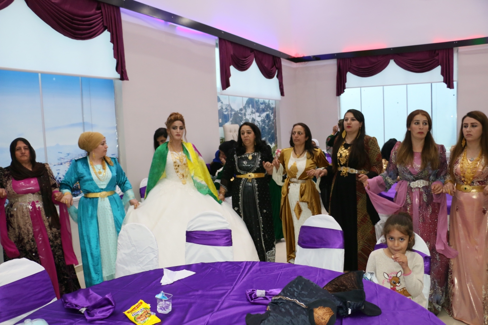 Özkan ailesinin mutlu günü 55