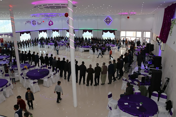 Özkan ailesinin mutlu günü 59