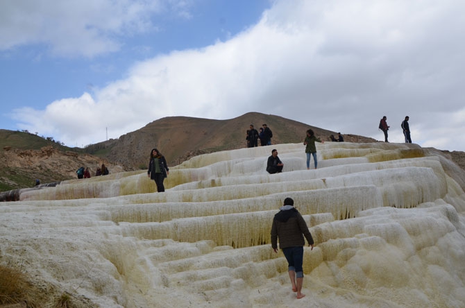 CİSAD'dan travertenlere çıkartma 2