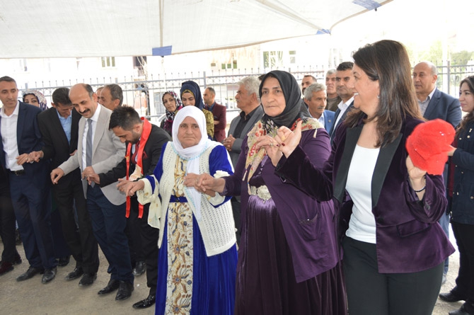HDP Eş Genel Başkanı Buldan Hakkari’de 15